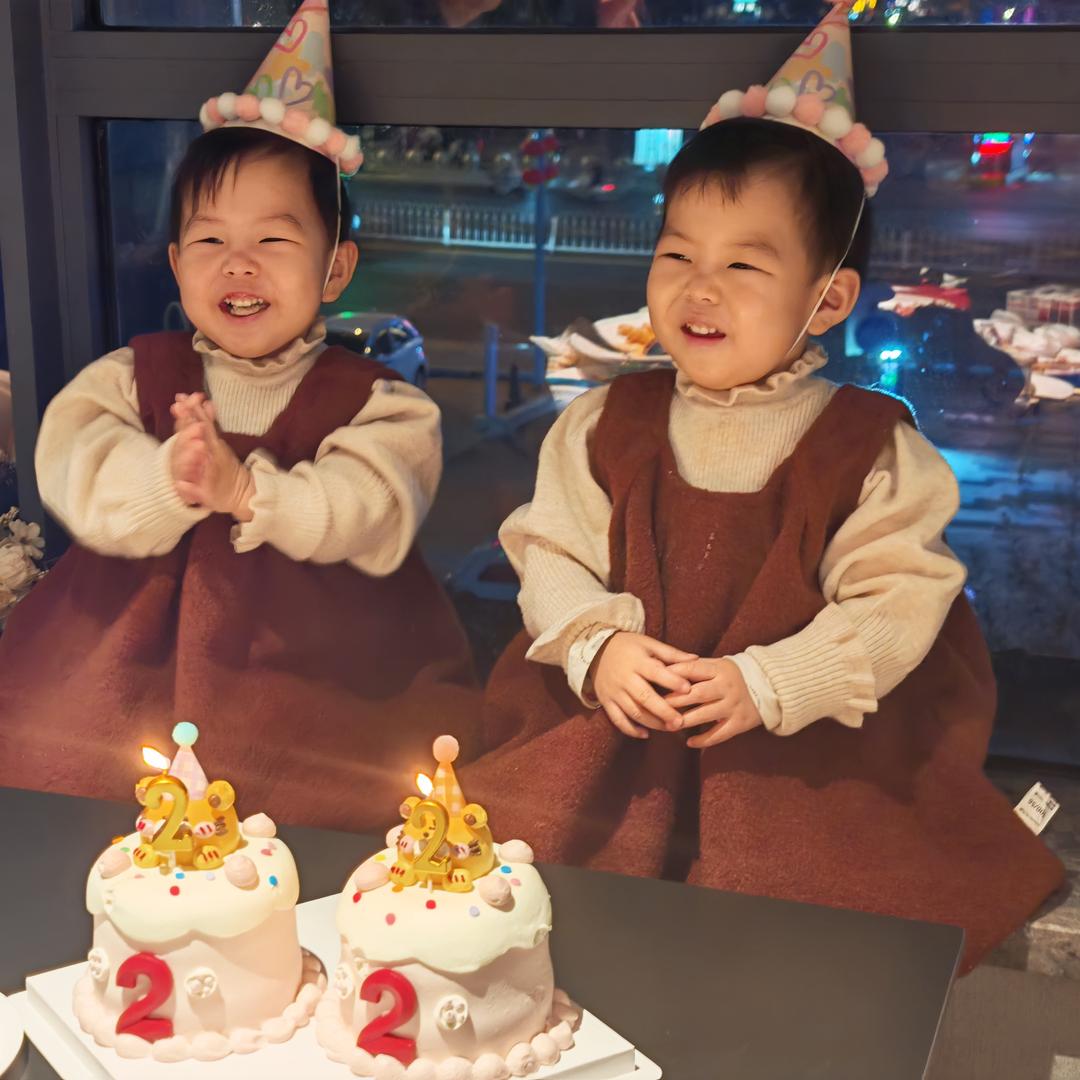 安宁姐妹（双胞胎）