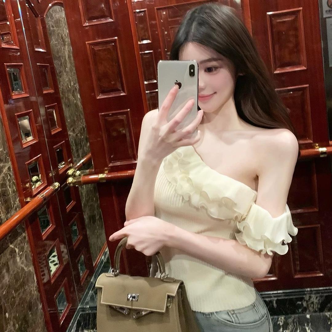 爱恩服饰2