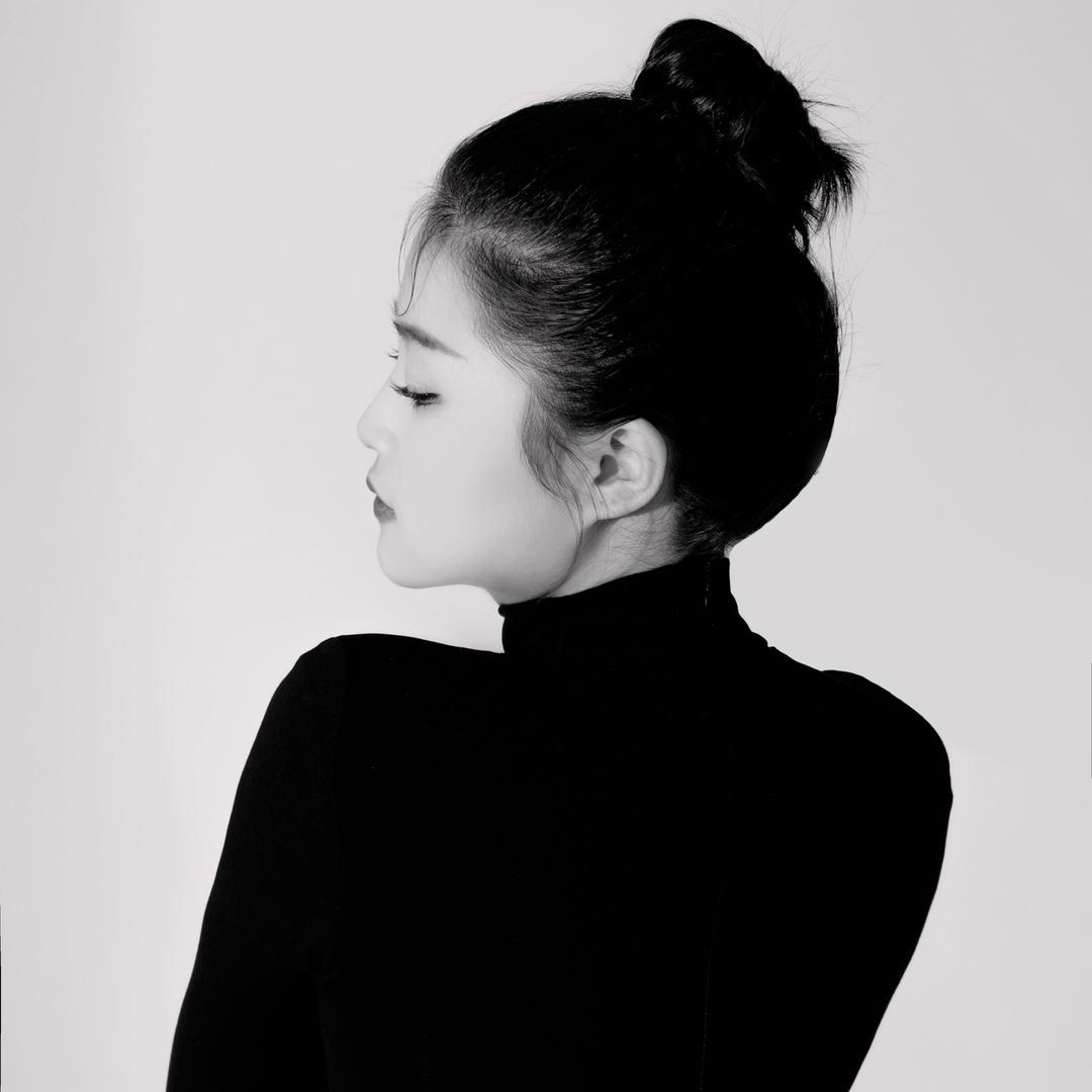 @开赫拉婚纱店的凤妮