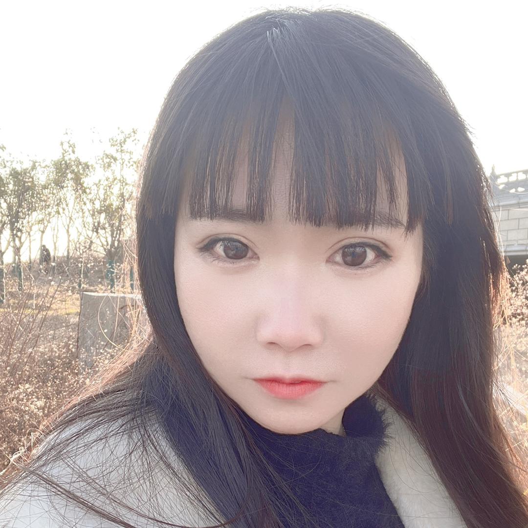 是洛洛的洛洛呀