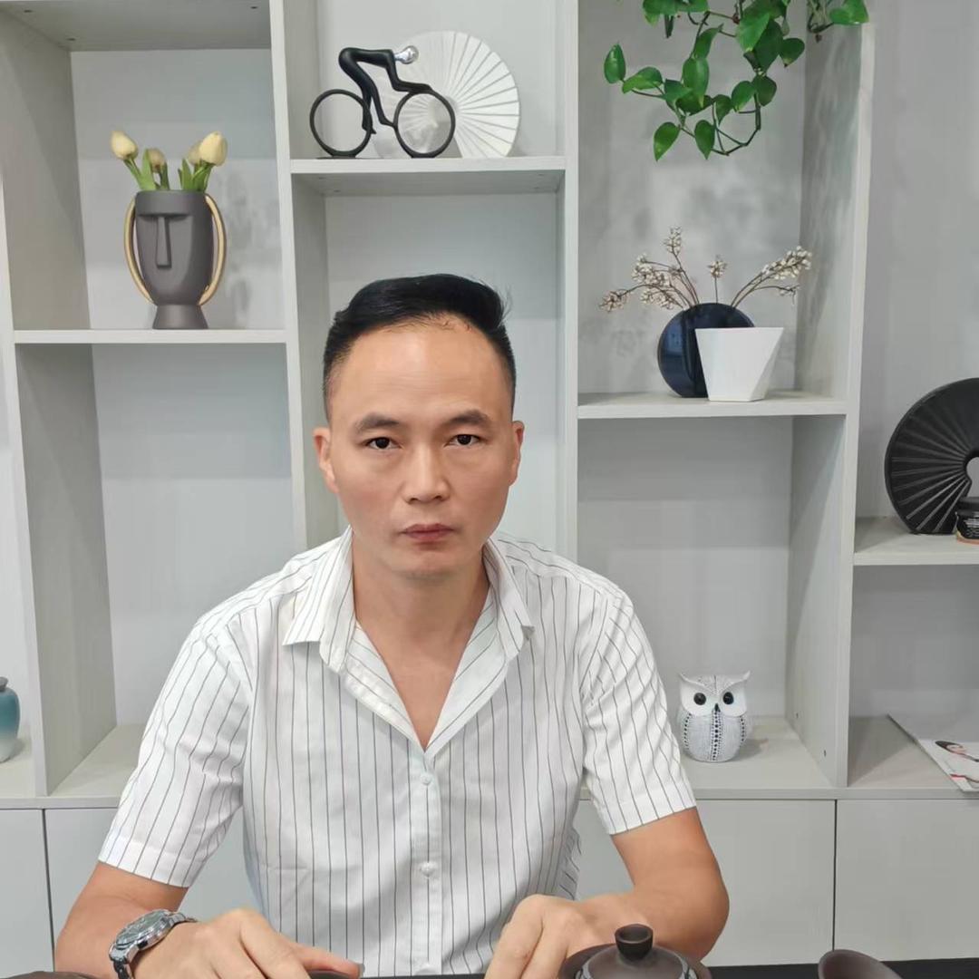 南充窗佰汇门窗郑哥