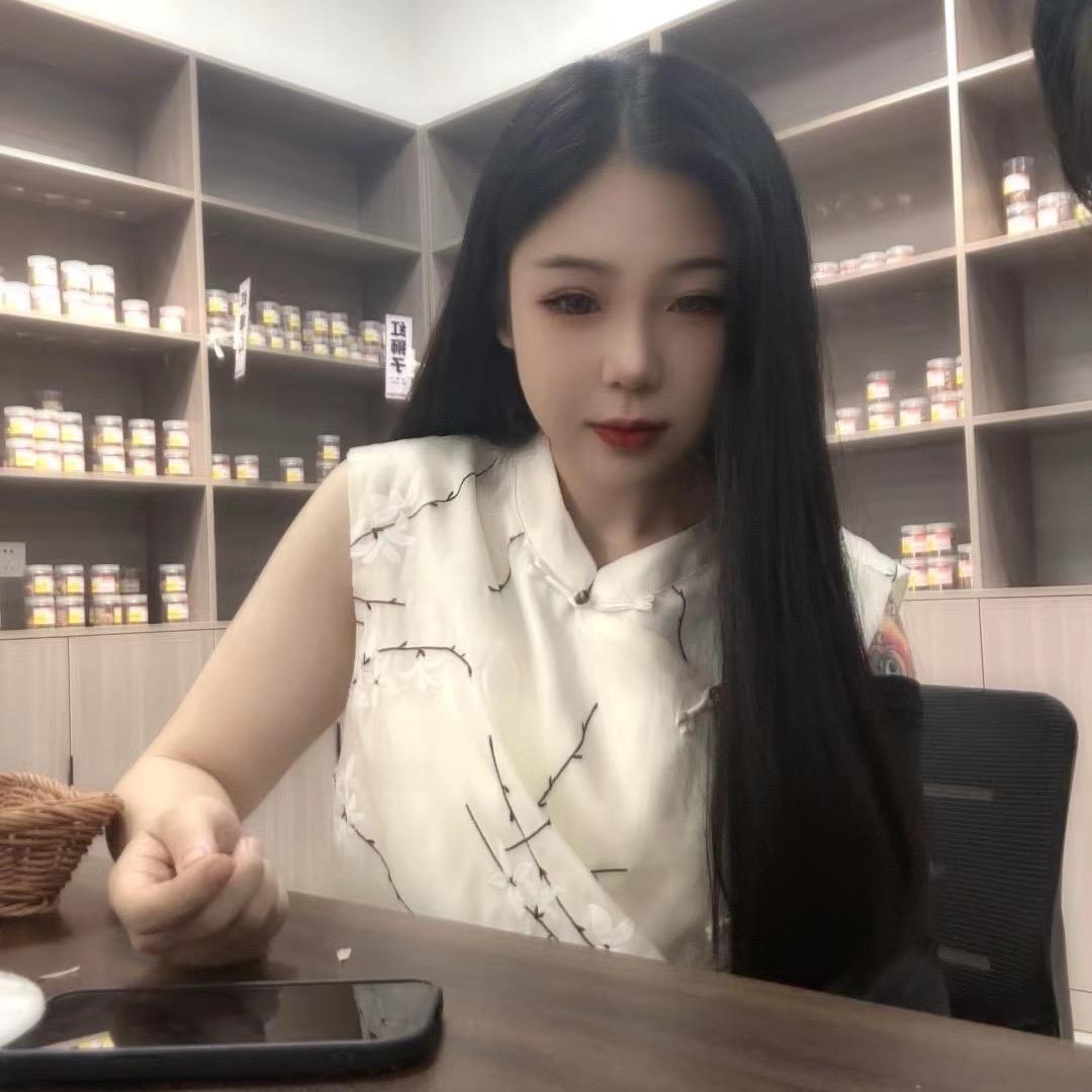 @橙子🍊穿搭