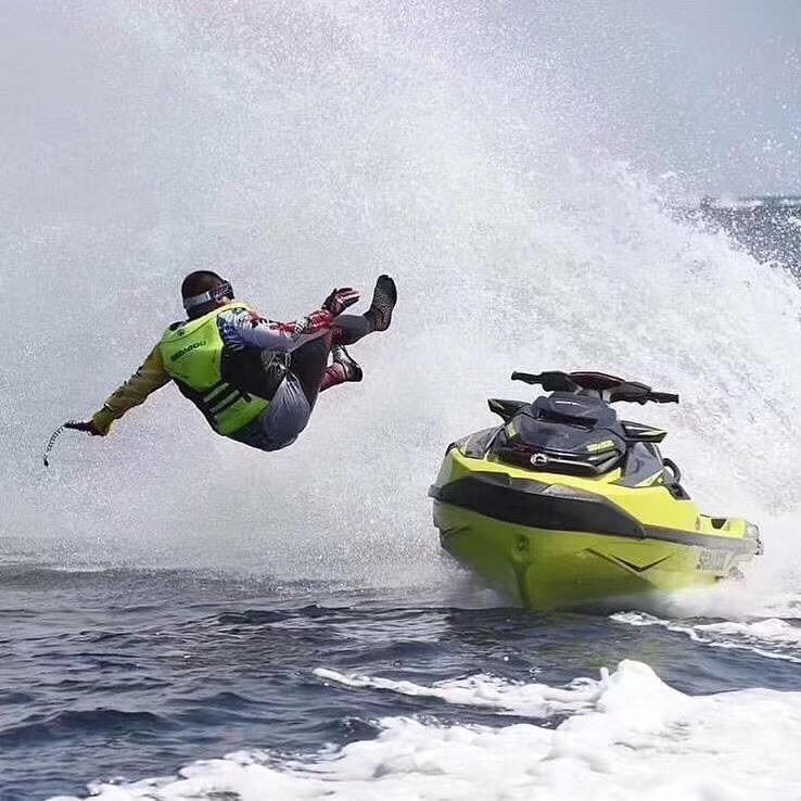 飞哥玩艇🏄‍♀️🏄‍♂️