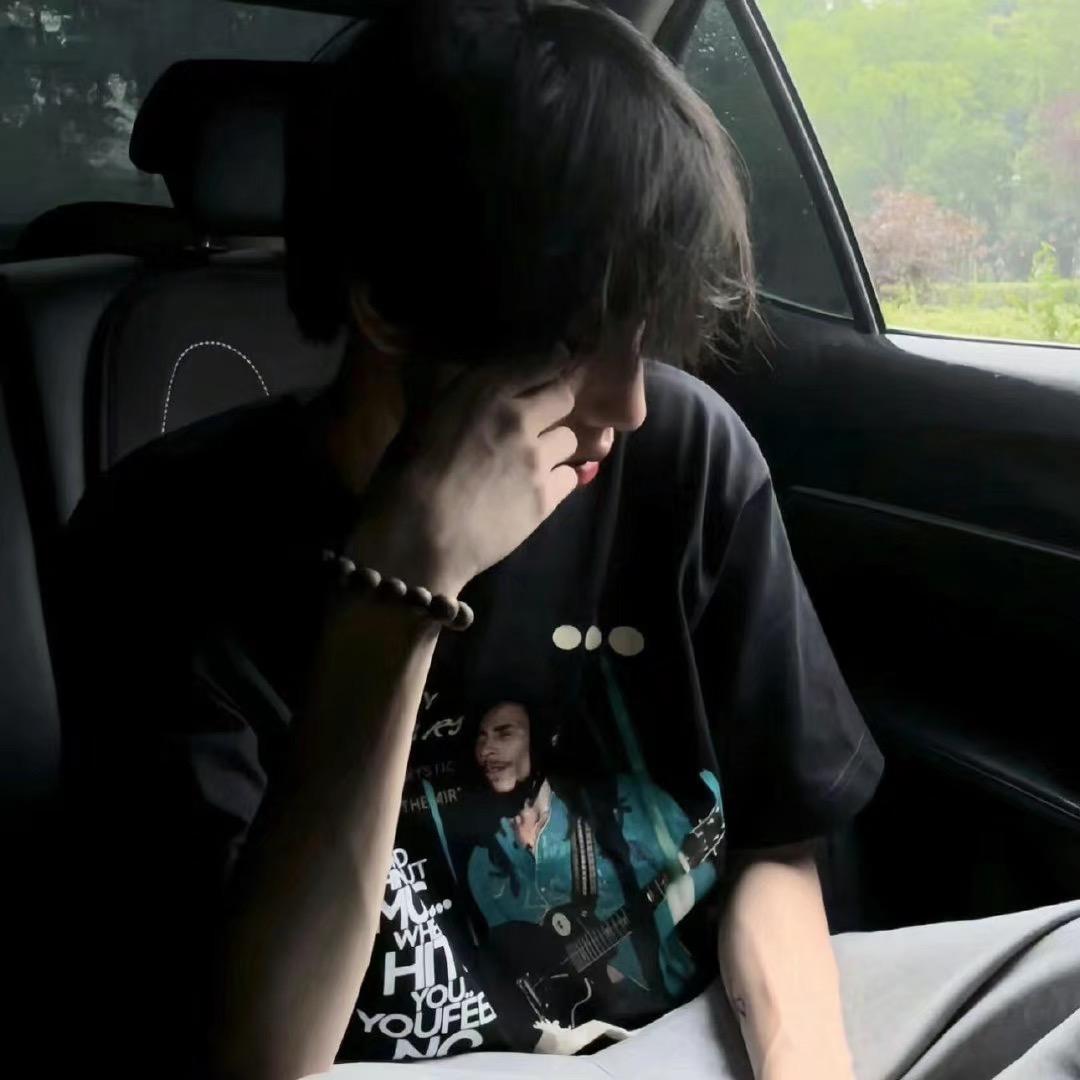 (꒦ິ⌓꒦ີ)