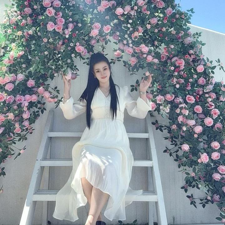 红妹儿🙏结善缘🙏