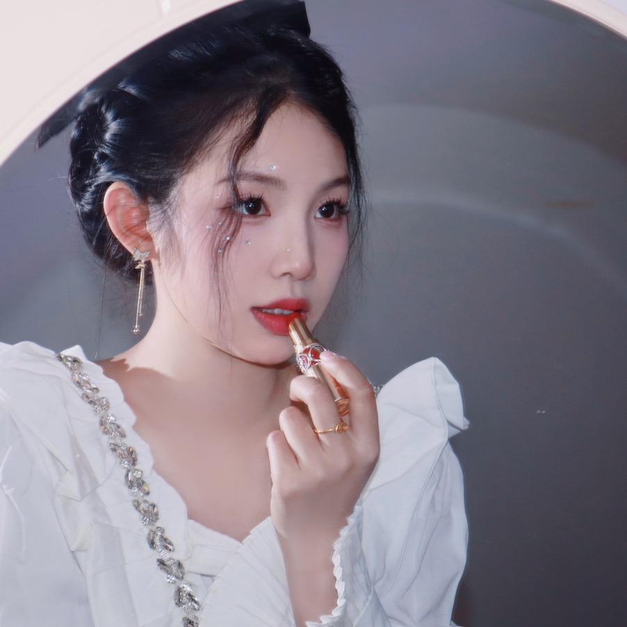 玲珑Ella
