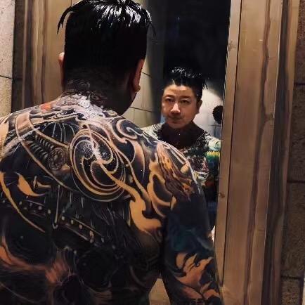 - 大连 山东路 杨辰 -