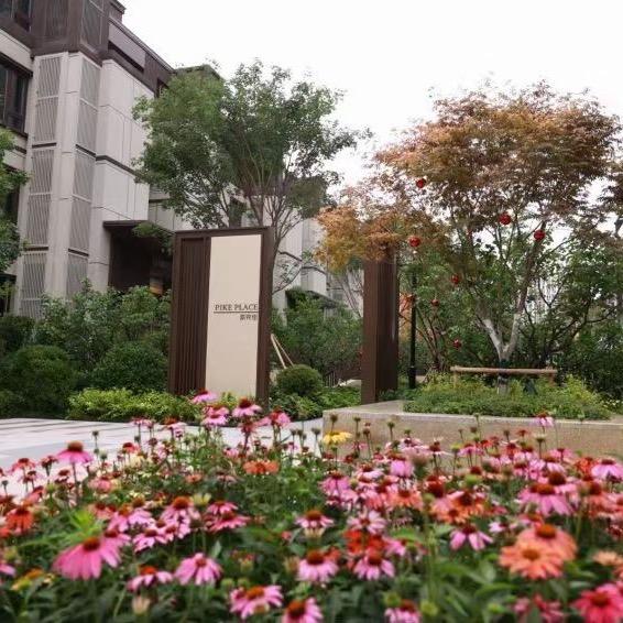 康．，哥e