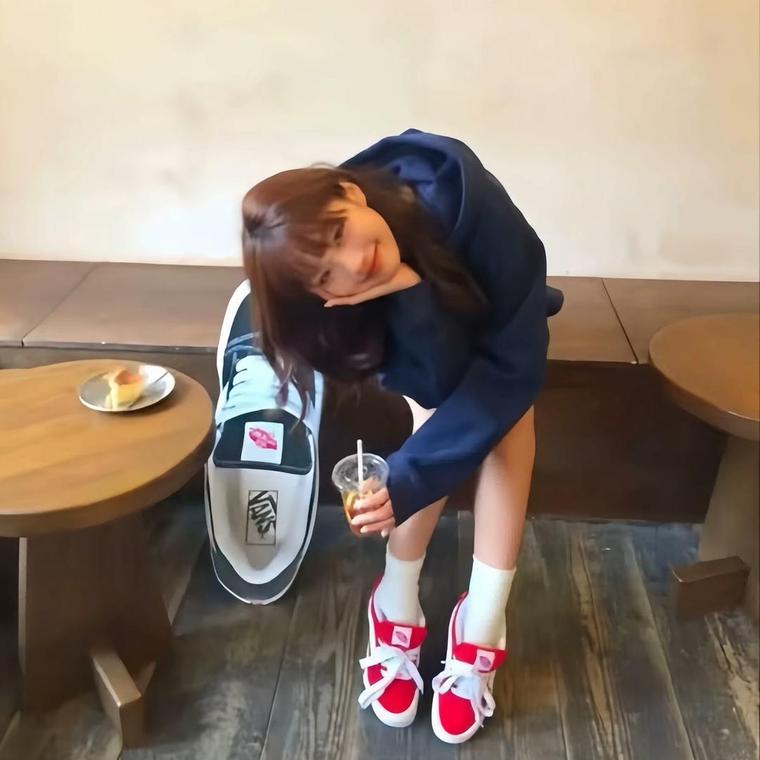 睡觉不眨眼