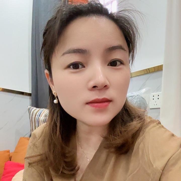 彩彩
