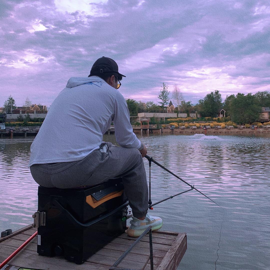 爱钓鱼的阿百哥