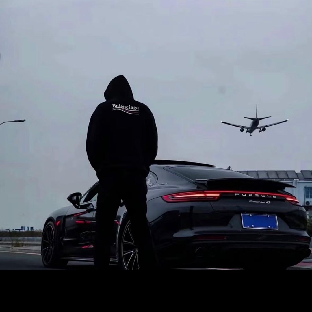 KK今天穿什么！！