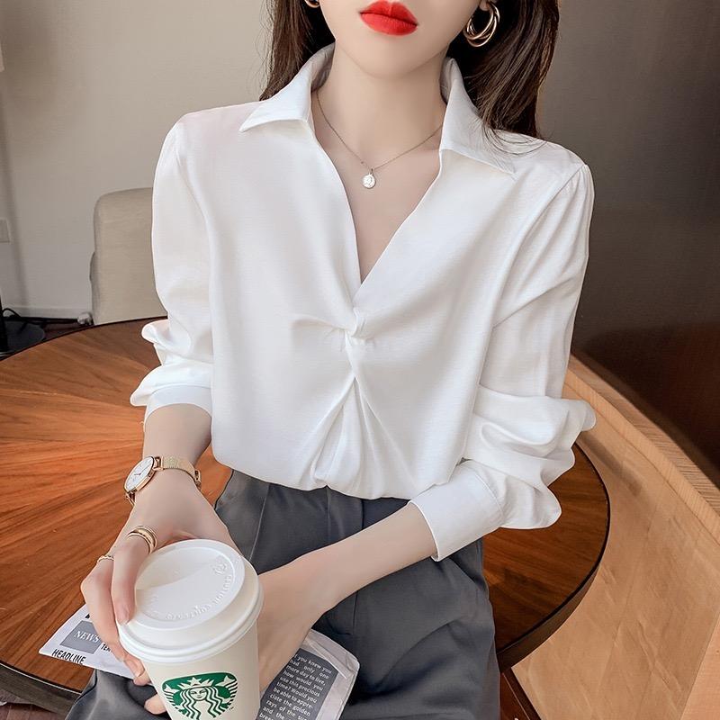 俊丽服饰