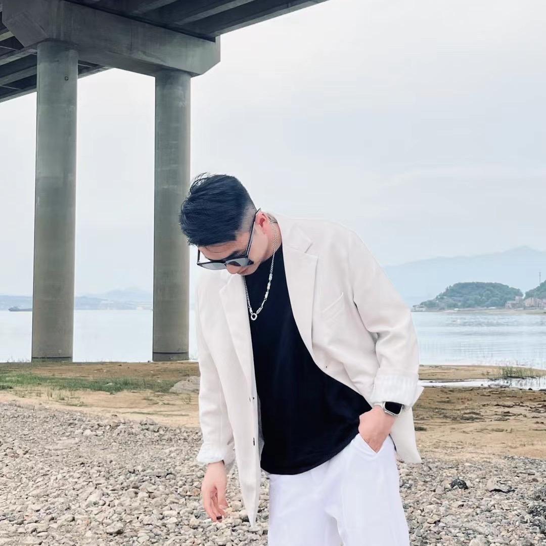 鸿都宴会顾问黎老师