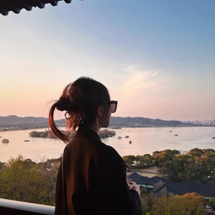 💛ིྀ ✐.小布丁