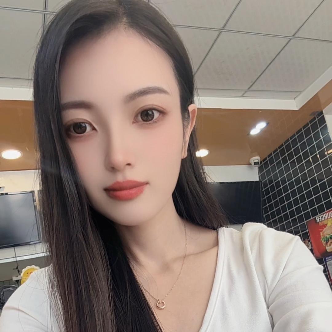 海边捡贝壳