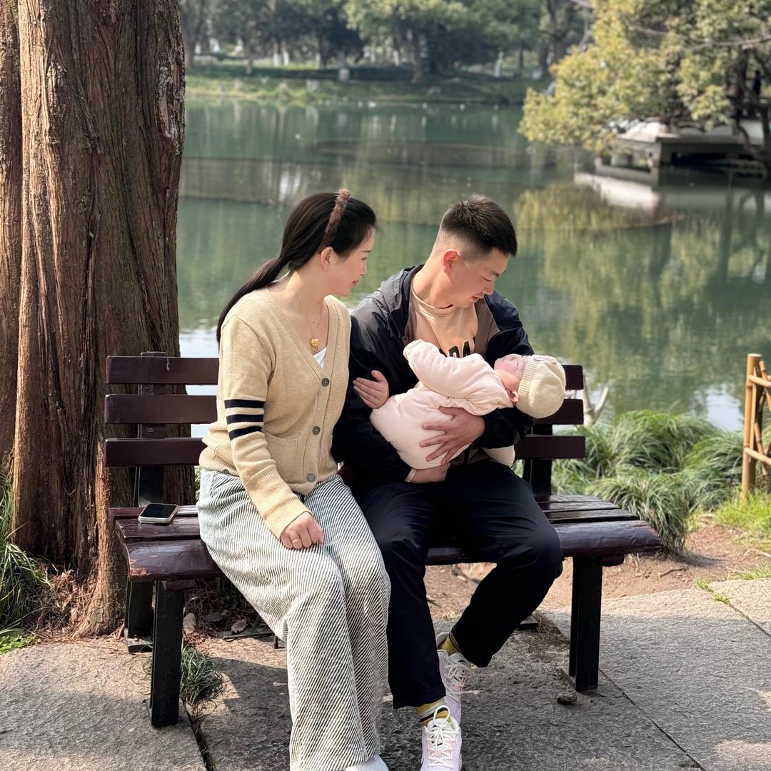 米兜麻麻 带娃记🤱