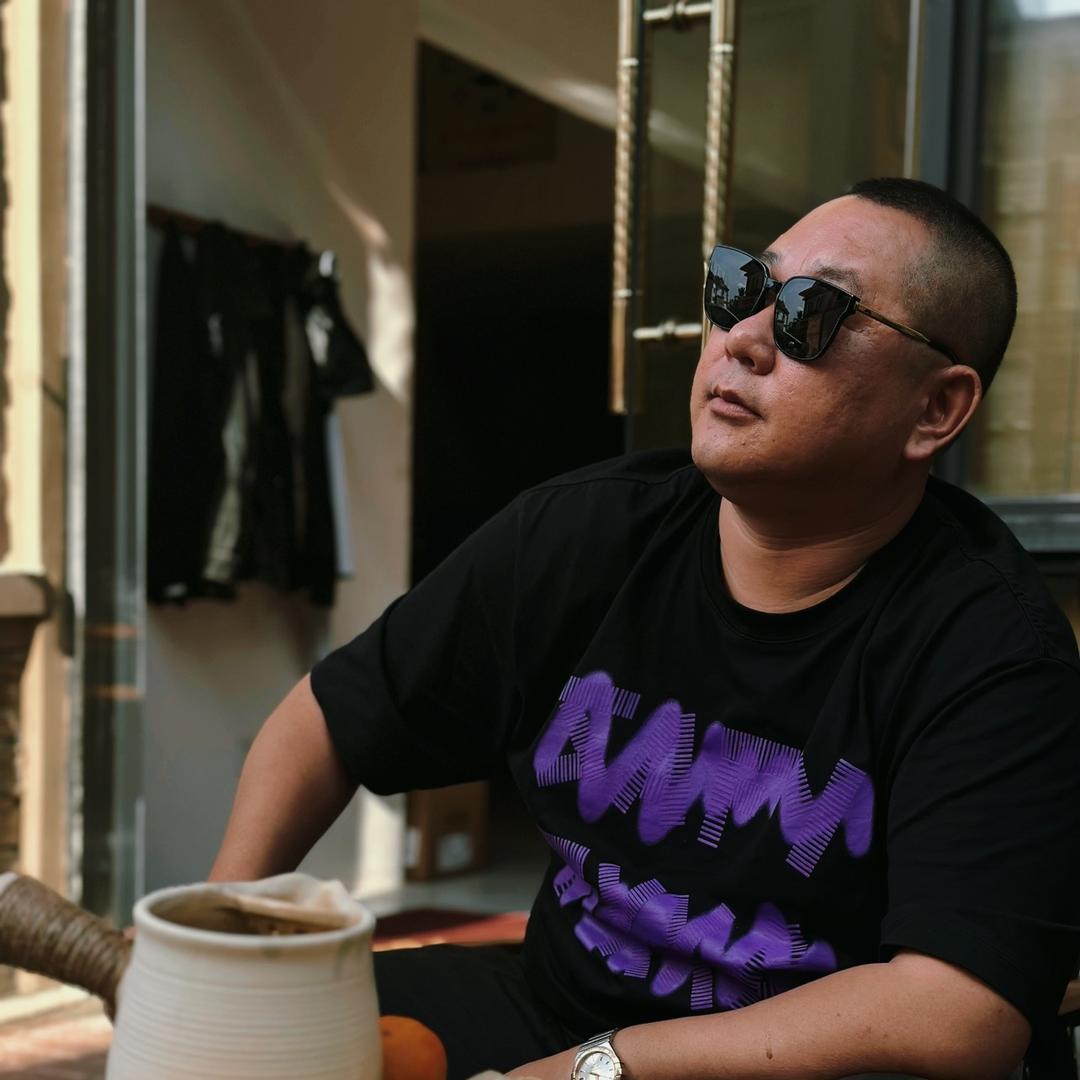龙哥说版纳