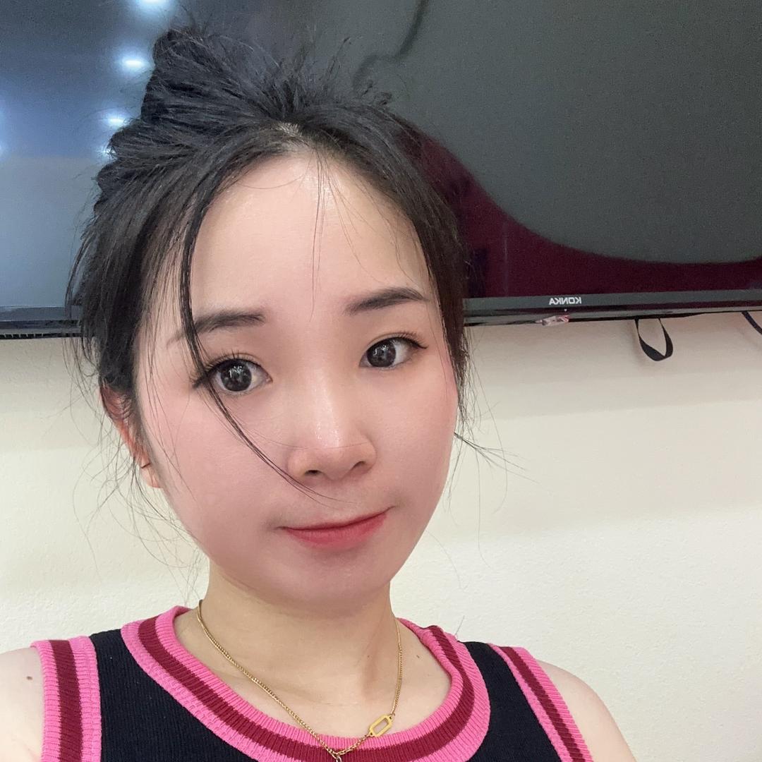 爱吃烤鱼的小玉