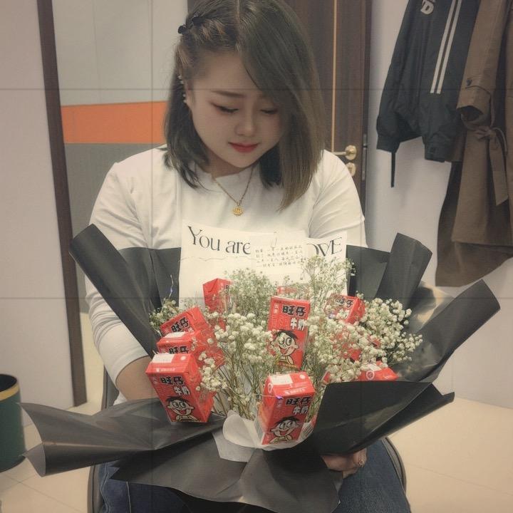 仝仝