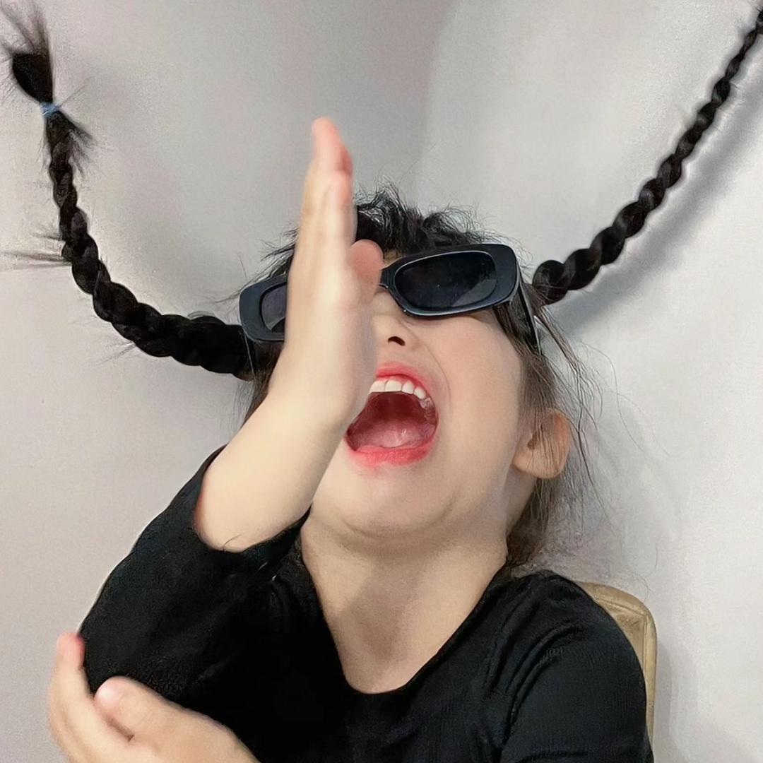 画指甲的老板D