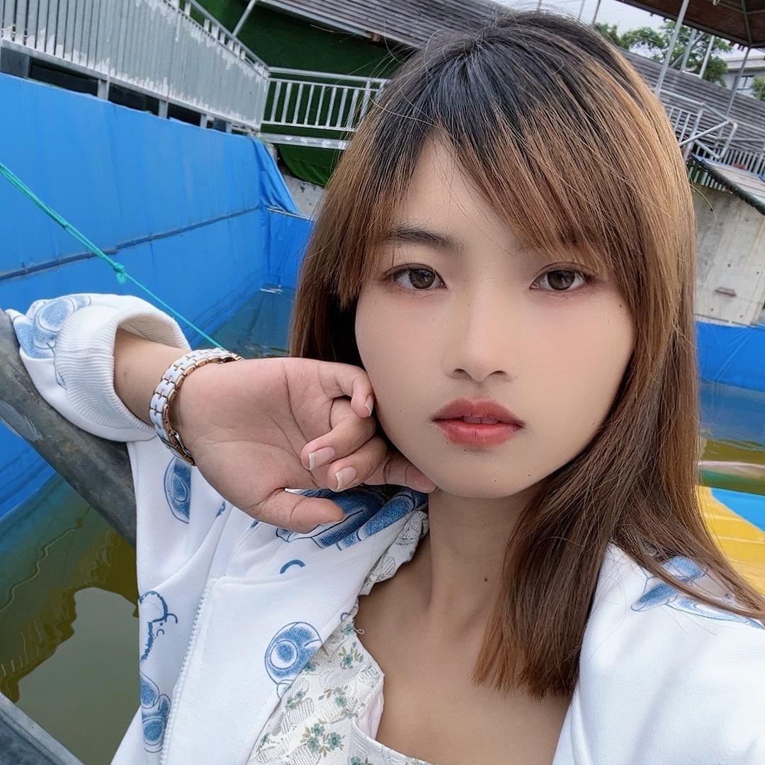 玲玲❤❤✨