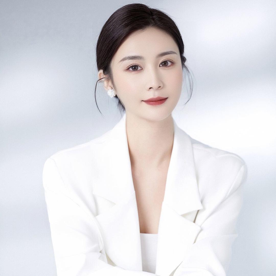 美少吕战士💃