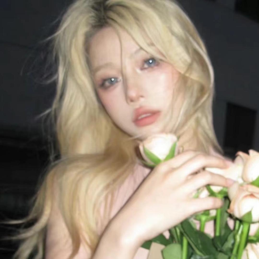 很爱发疯（钱多没地方花