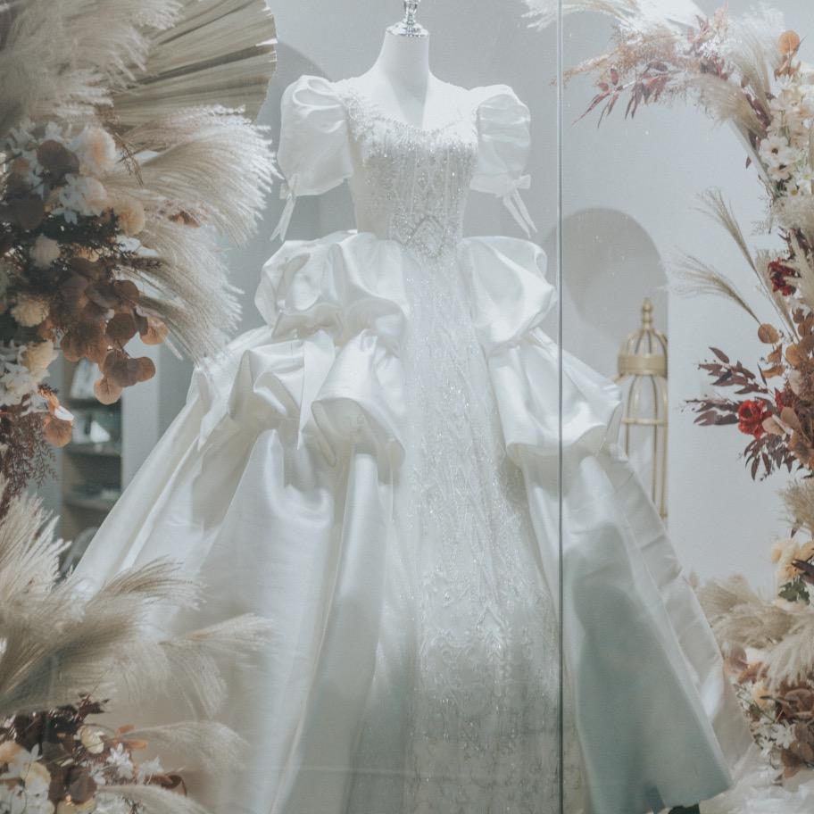 嫁衣阁婚纱摄影礼服馆（思敏化妆师）