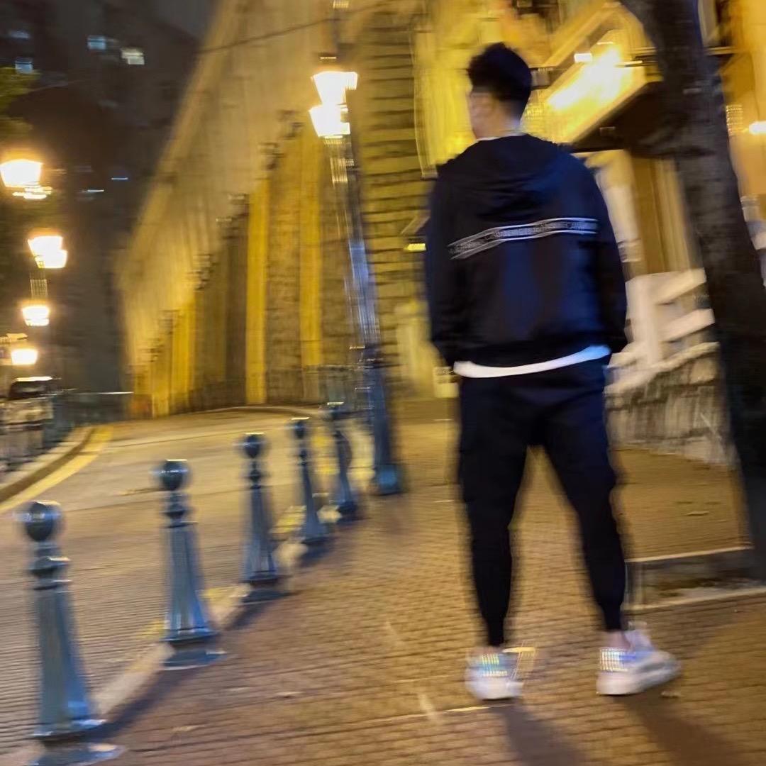小玮