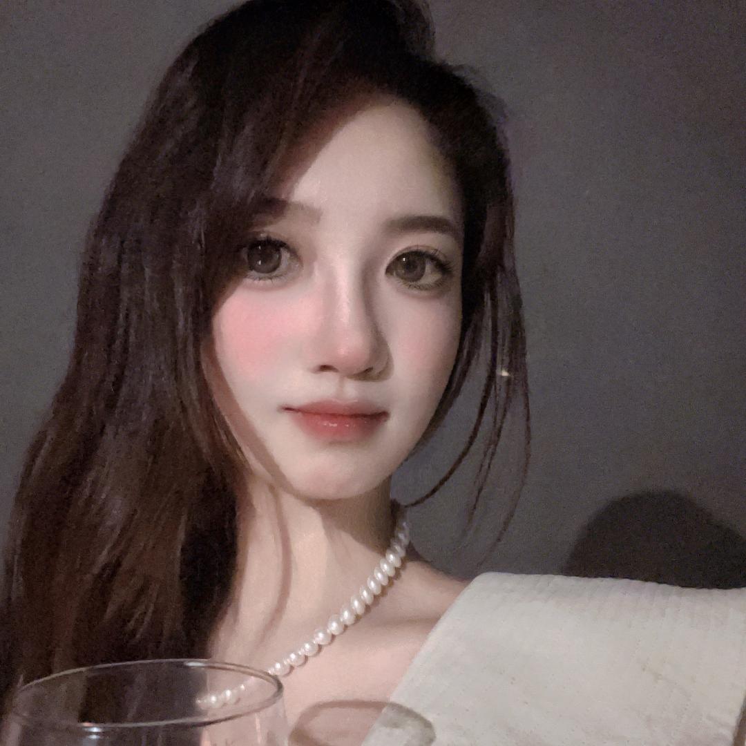 李luna是只喵