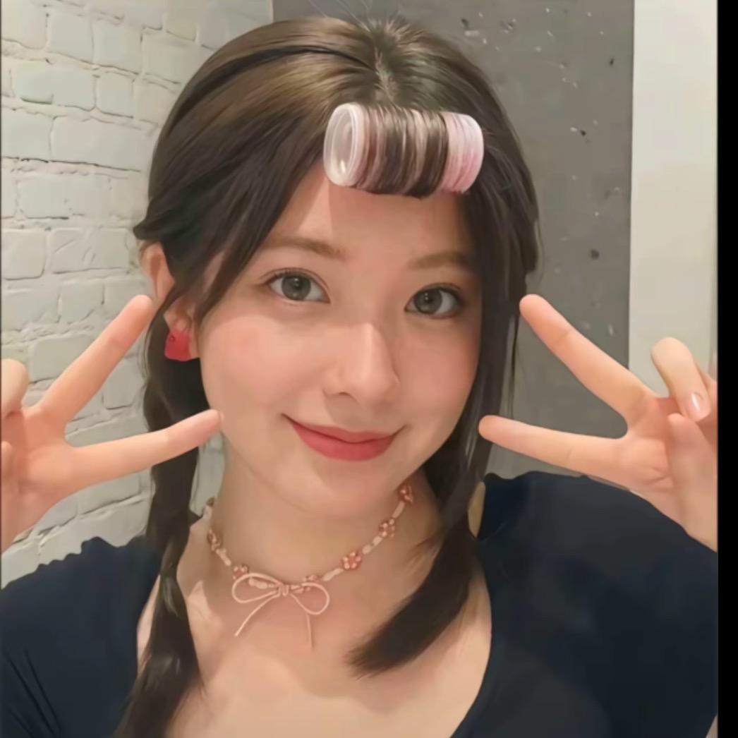 幽默猪头蹦起来做个Wink给男神后被拒绝