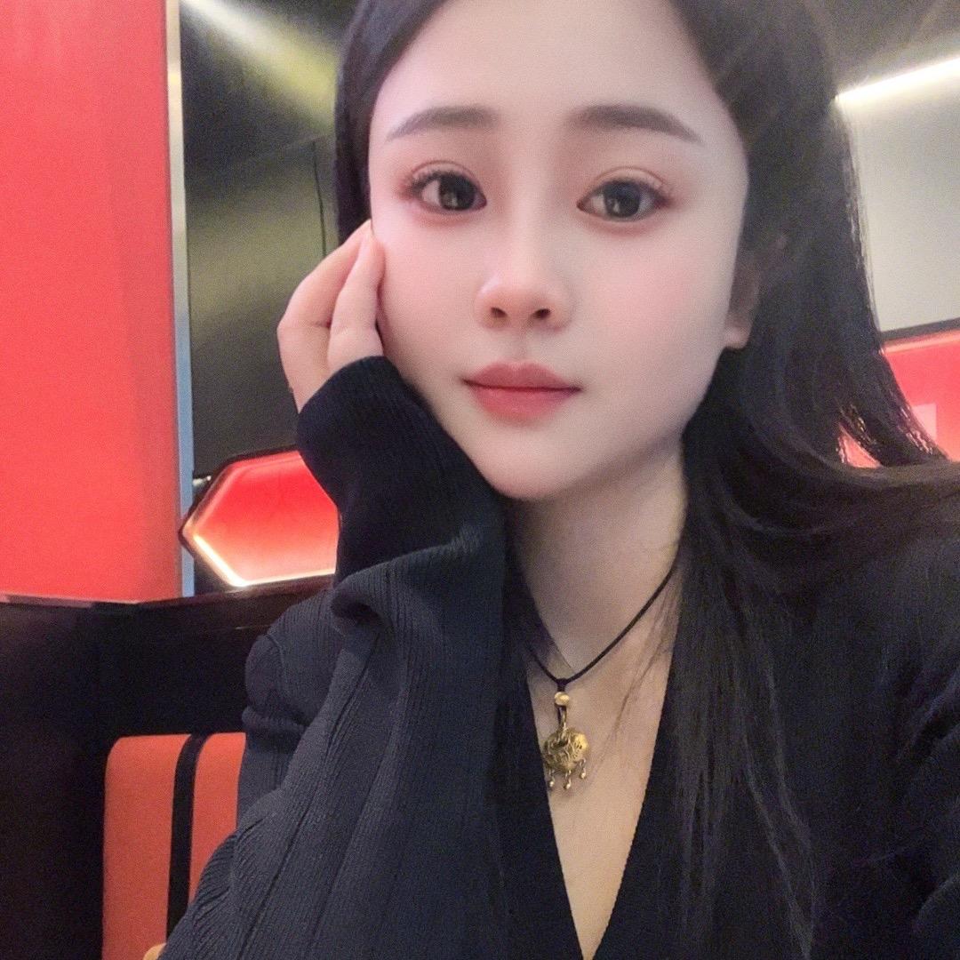 张 𝒵𝒽𝒶𝓃ℊ ᥫᩣ