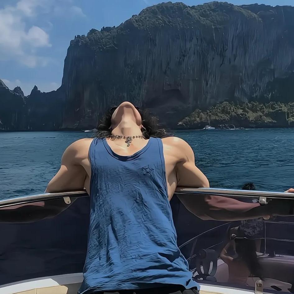 划水的驴