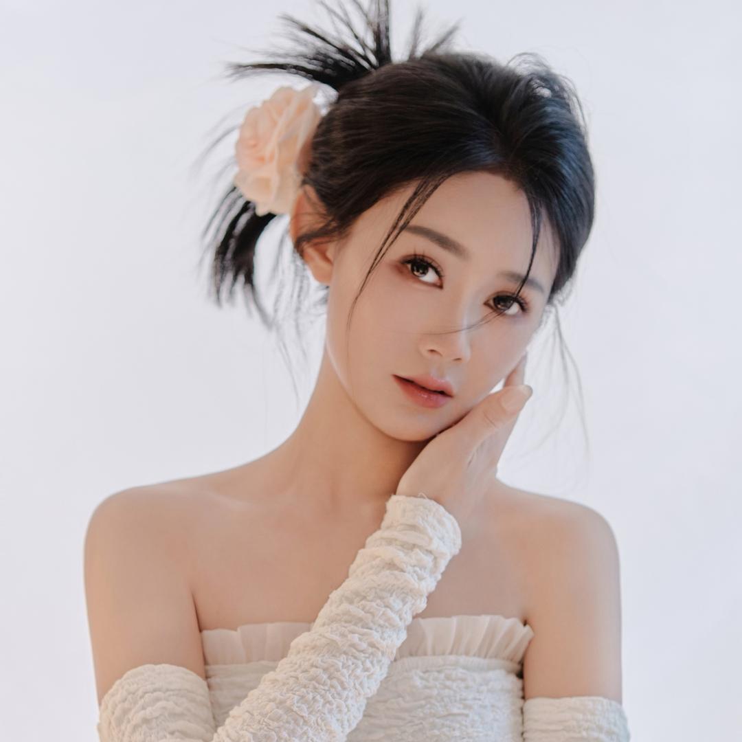 雪融儿 大姐姐