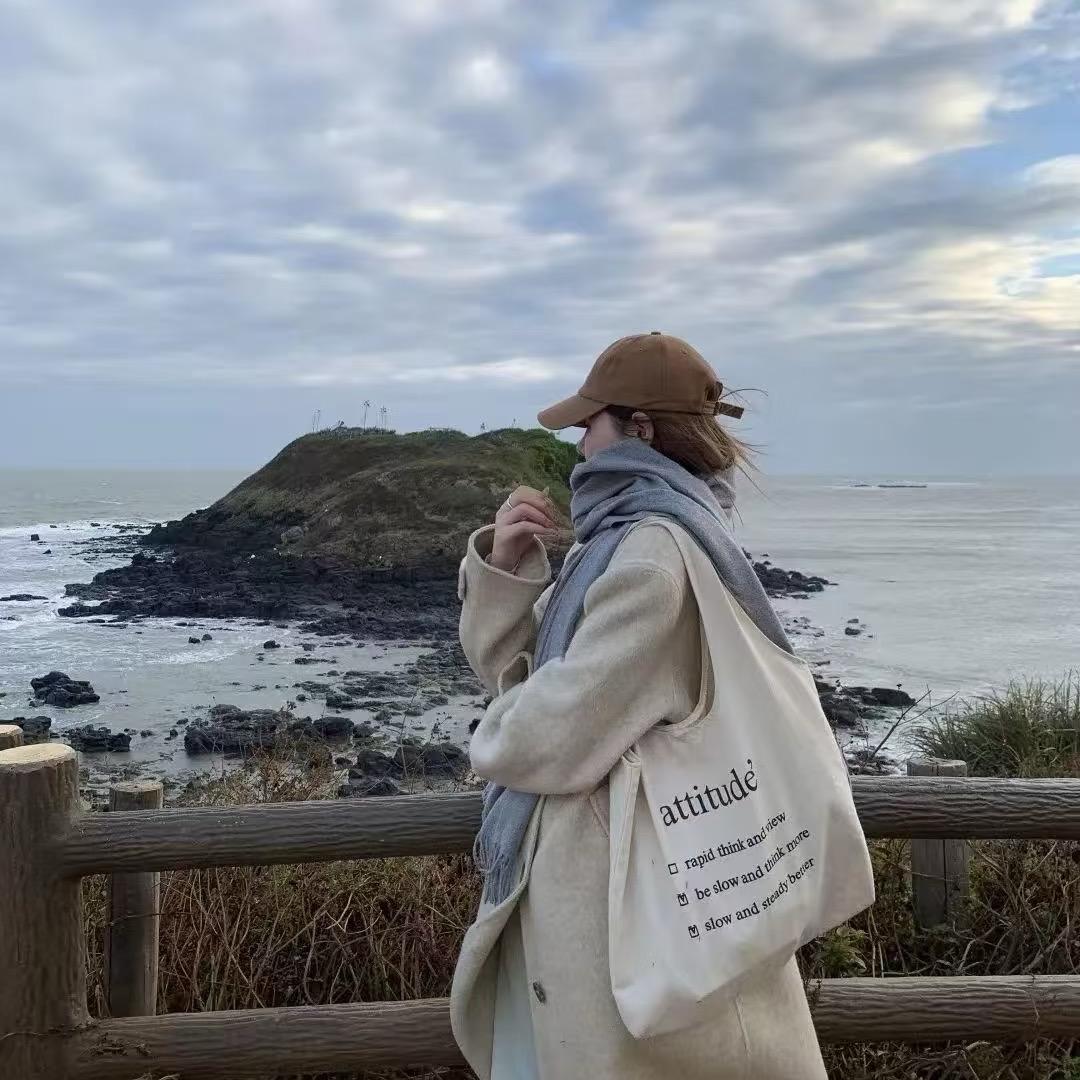 娜娜品牌撤柜女装