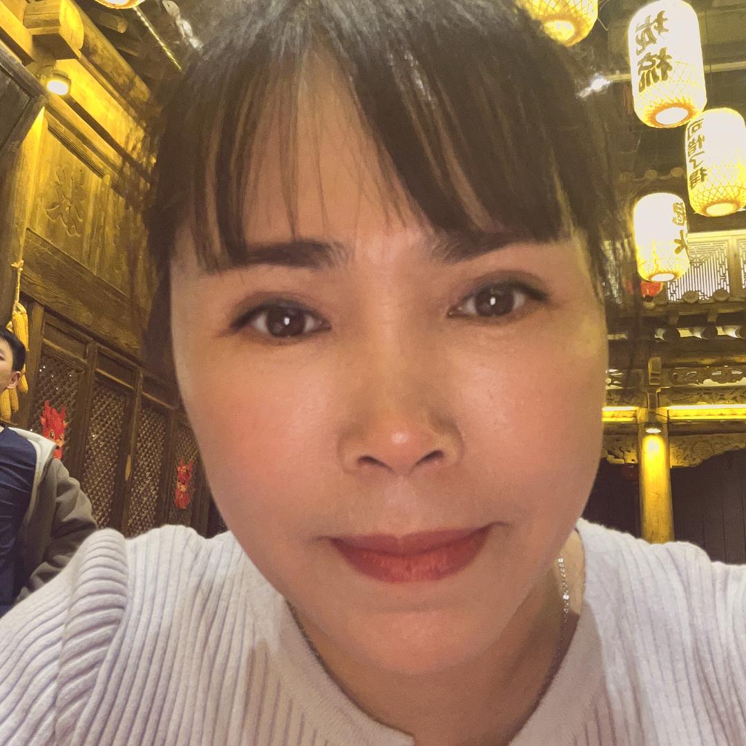 老板娘（二姐）