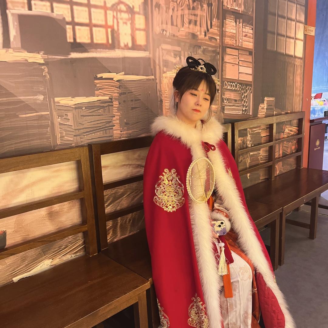 月月姑娘