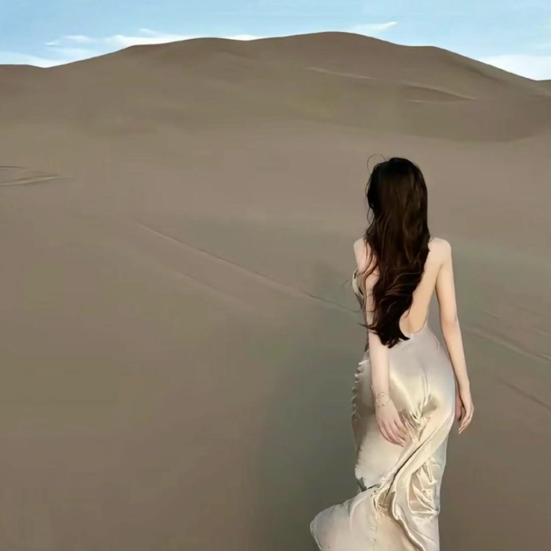 .腼腆小美