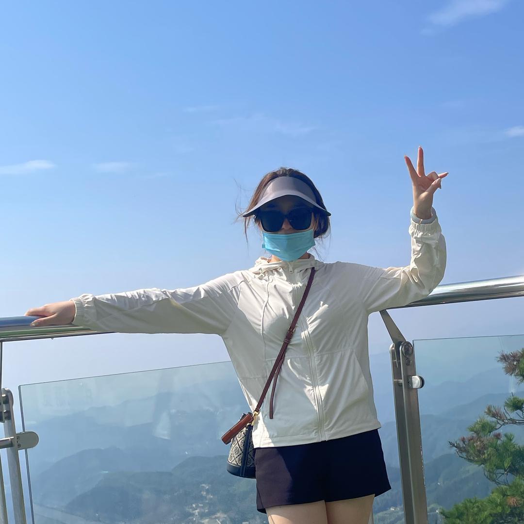 风轻云淡