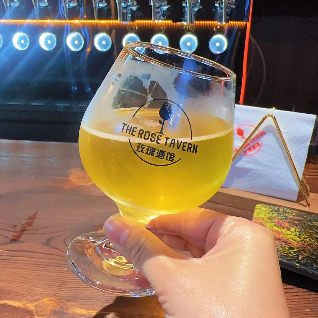 玫瑰酒馆