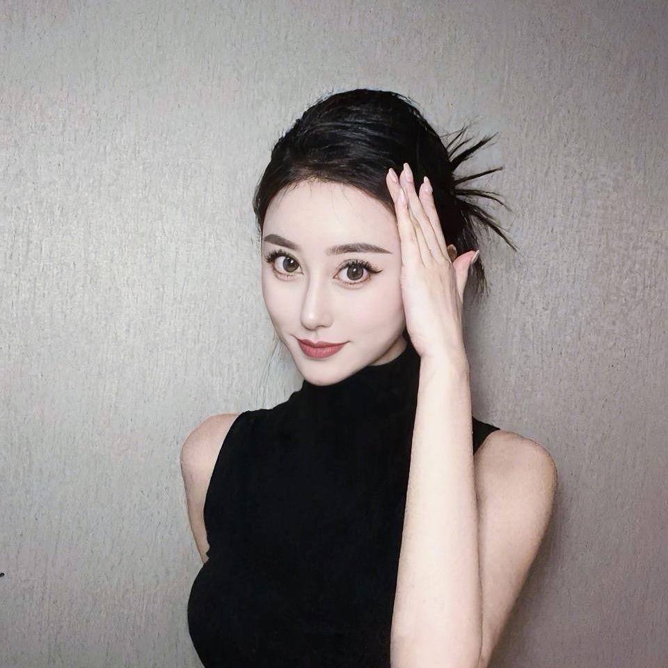 刘六六-