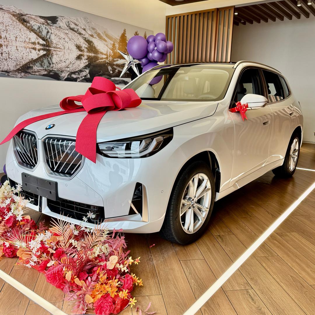 凯生的宝马X3 25L