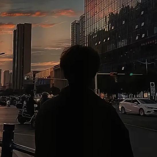 条女站街我数钱😁