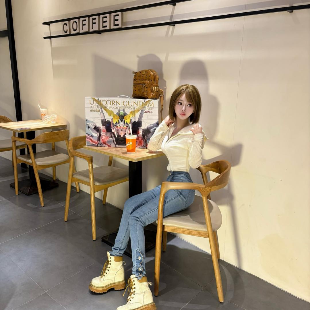 娜娜模型手办店(回收二手玩具)
