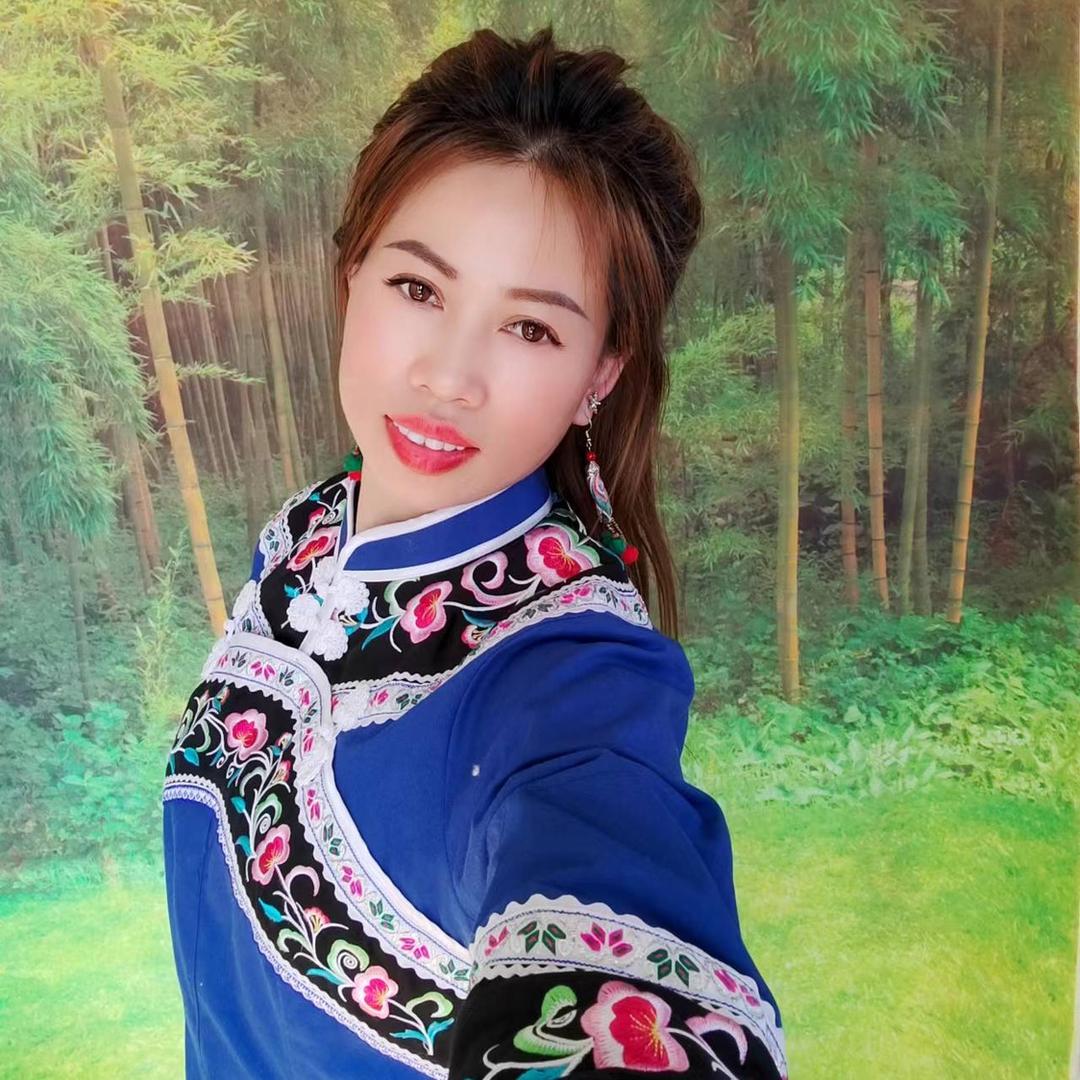 单身艳艳,独立🐴到成功