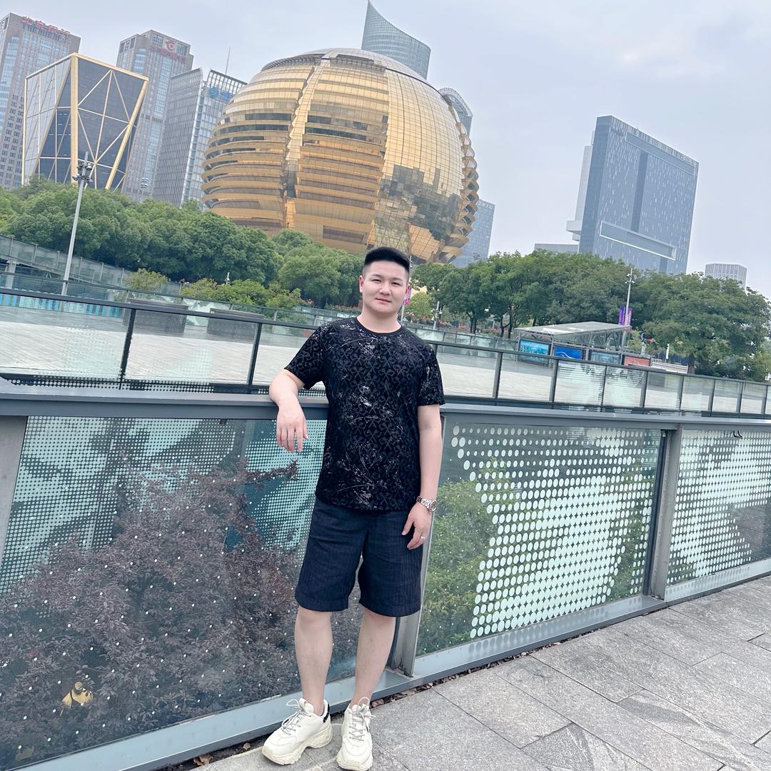 朱炳鑫丨禾梵空间设计