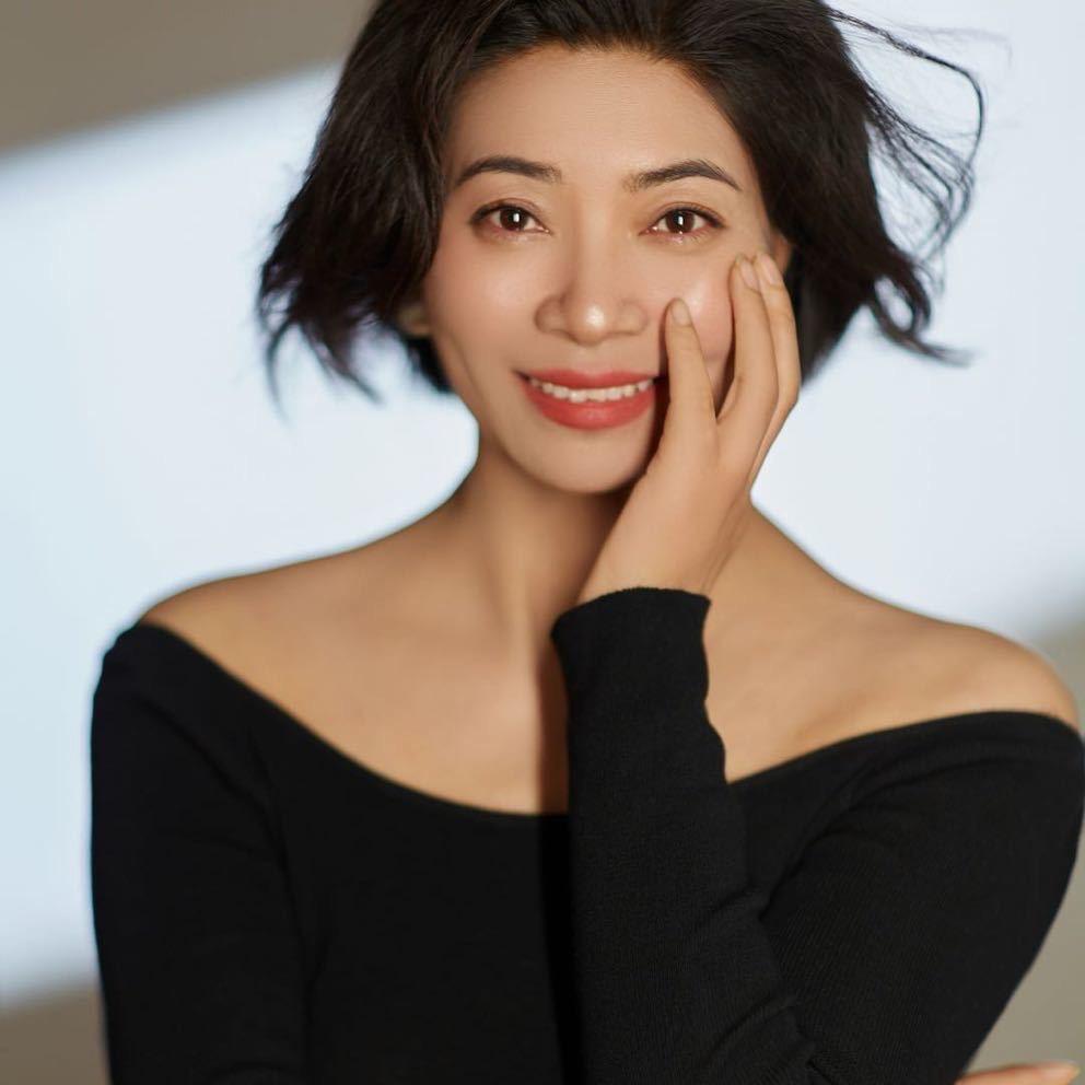 阜宁巧艺设计师服装品牌集合店