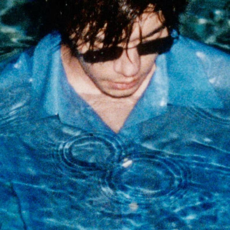 易小名🦩（狂欢版）