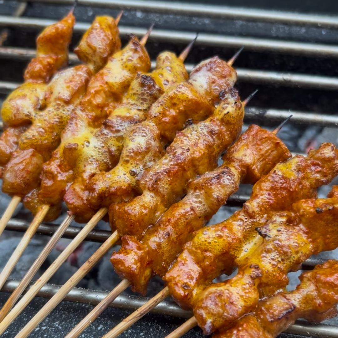 烤五花肉的姐姐